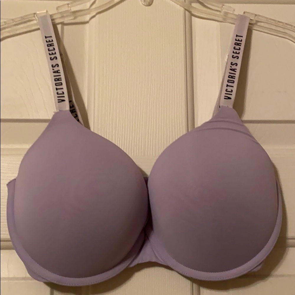 Victoria’s Secret T-shirt Bra 32DDD